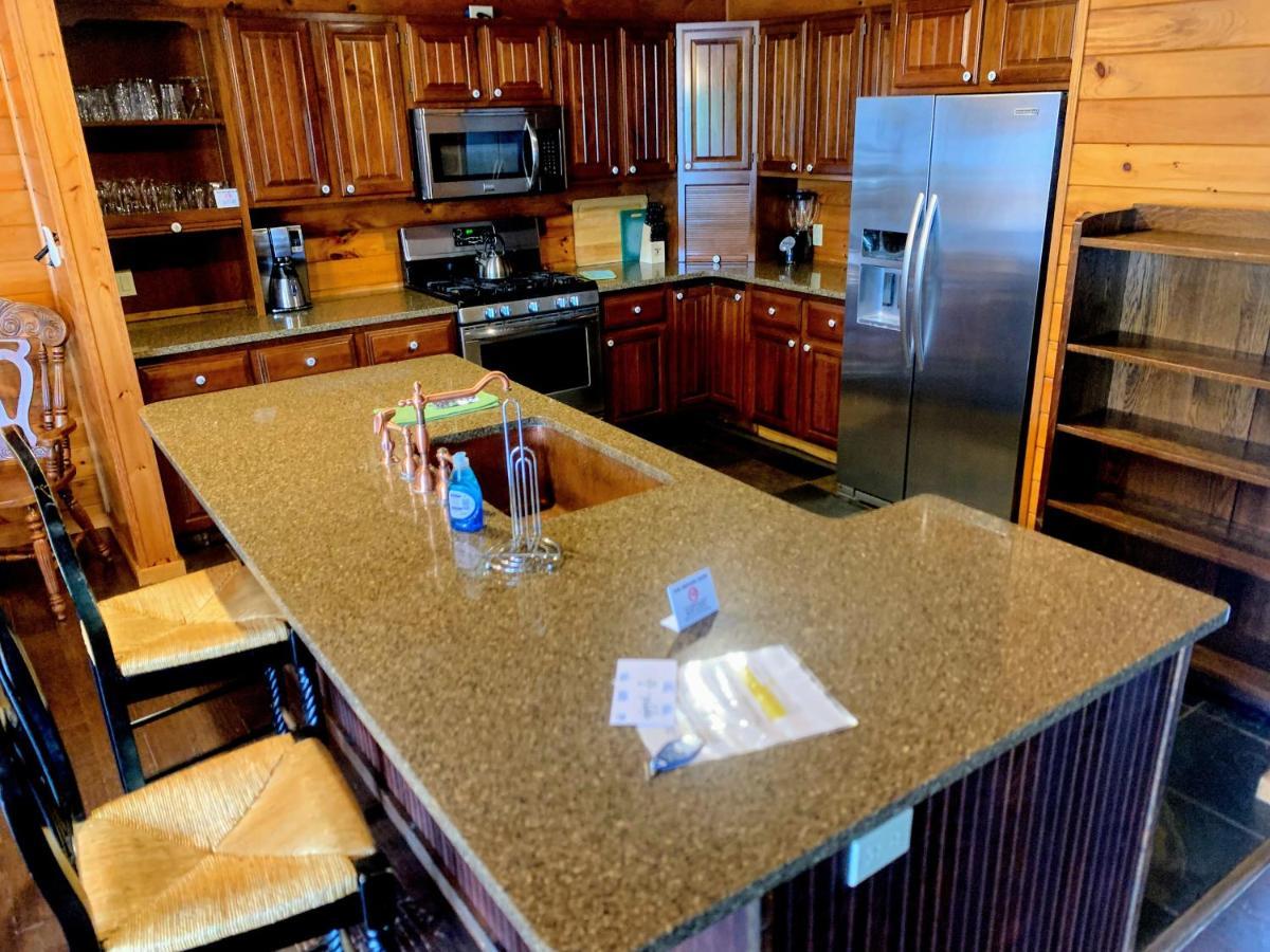 Blue Lagoon Resort Lake George Exterior foto