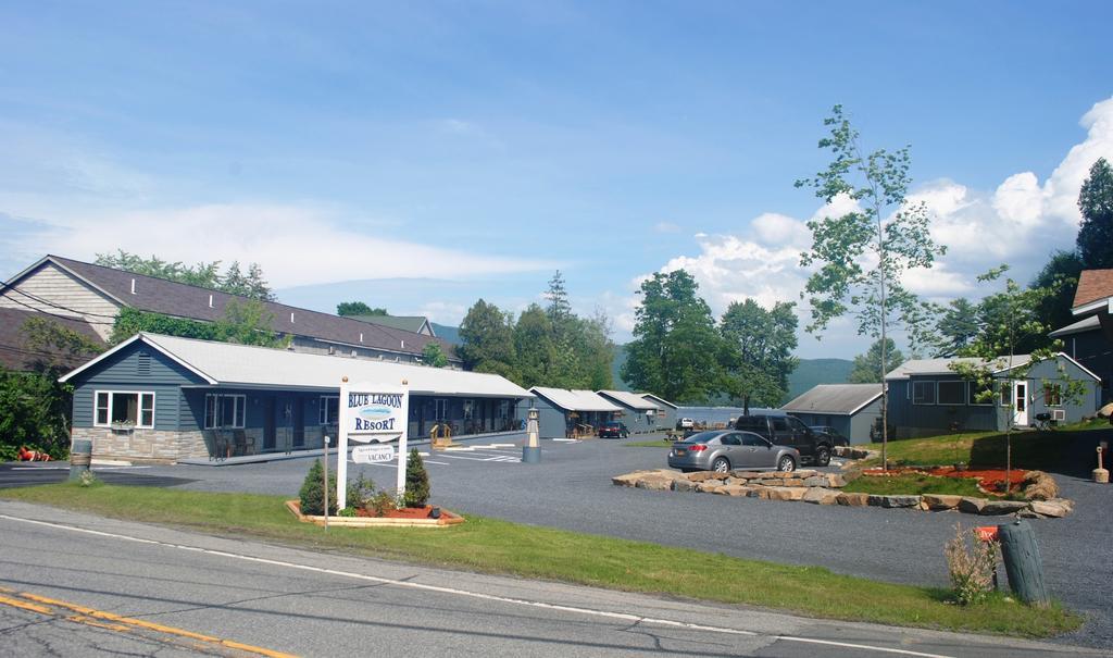 Blue Lagoon Resort Lake George Exterior foto
